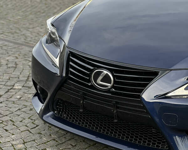 Синий Лексус ИС, объемом двигателя 2.5 л и пробегом 98 тыс. км за 17350 $, фото 5 на Automoto.ua