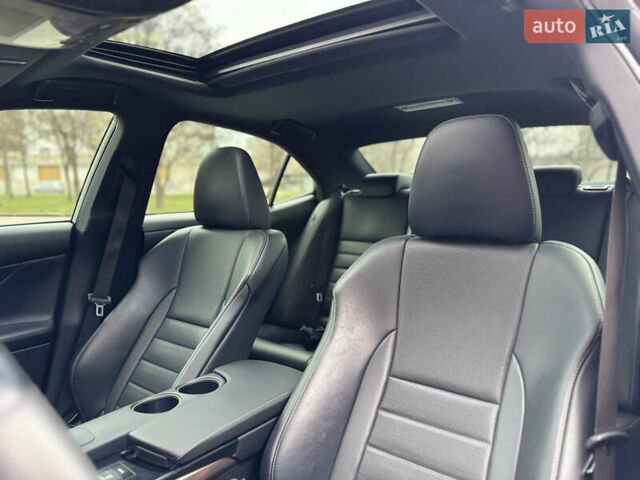 Синий Лексус ИС, объемом двигателя 2.5 л и пробегом 149 тыс. км за 19000 $, фото 30 на Automoto.ua