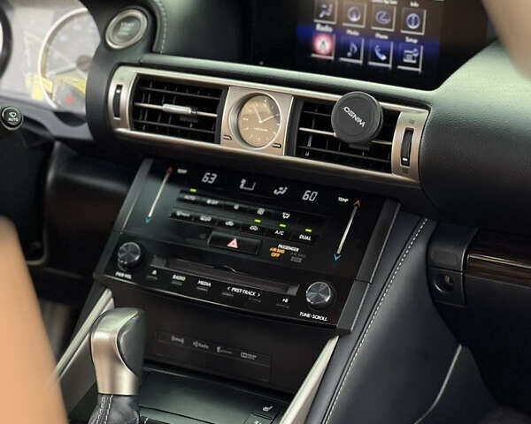 Синий Лексус ИС, объемом двигателя 2.5 л и пробегом 98 тыс. км за 17350 $, фото 29 на Automoto.ua