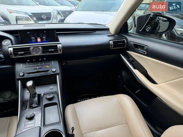 Синий Лексус ИС, объемом двигателя 2.5 л и пробегом 177 тыс. км за 15900 $, фото 27 на Automoto.ua