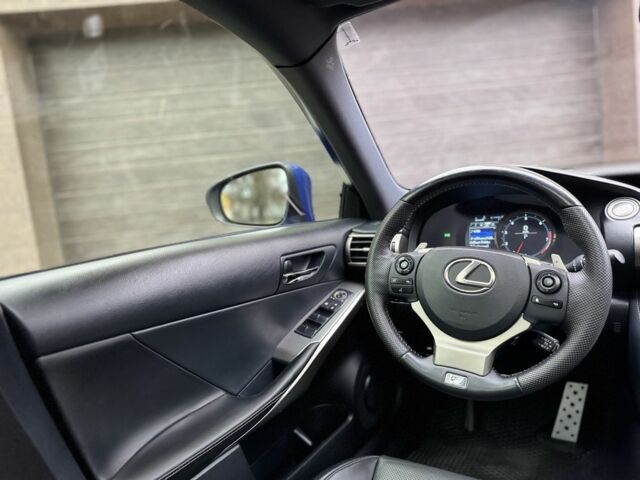 Синій Лексус ІС, об'ємом двигуна 2.5 л та пробігом 141 тис. км за 19000 $, фото 17 на Automoto.ua