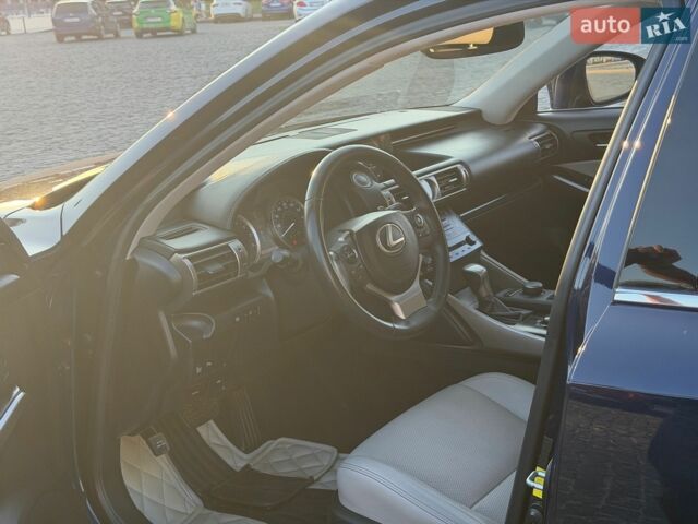 Синій Лексус ІС, об'ємом двигуна 2.5 л та пробігом 186 тис. км за 17300 $, фото 9 на Automoto.ua
