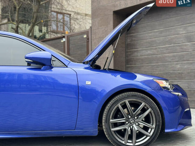 Синий Лексус ИС, объемом двигателя 2.5 л и пробегом 149 тыс. км за 19000 $, фото 18 на Automoto.ua