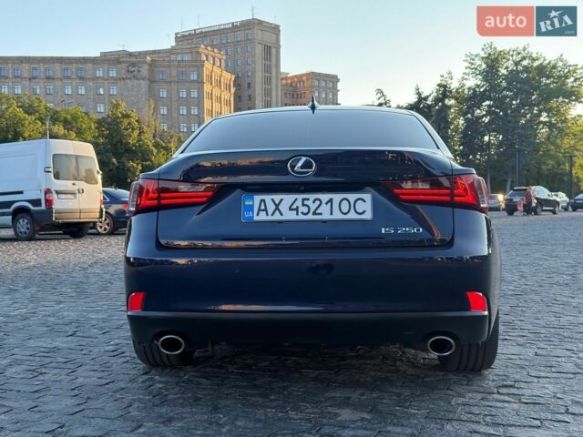 Синій Лексус ІС, об'ємом двигуна 2.5 л та пробігом 186 тис. км за 17300 $, фото 4 на Automoto.ua