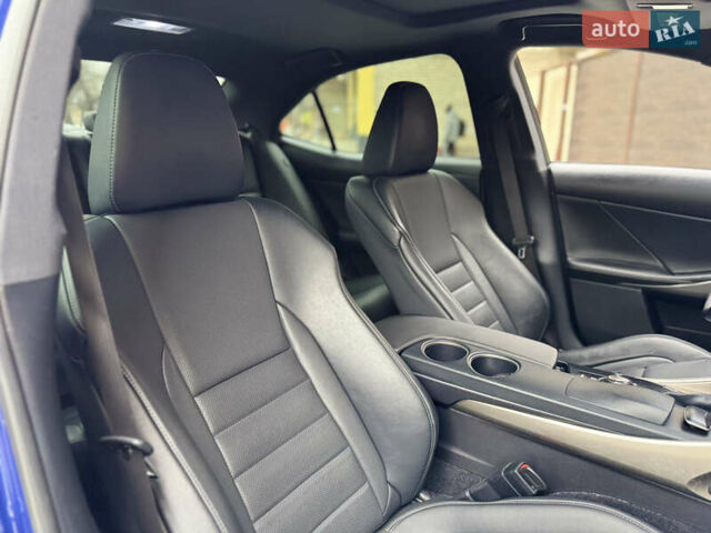 Синий Лексус ИС, объемом двигателя 2.5 л и пробегом 149 тыс. км за 19000 $, фото 28 на Automoto.ua