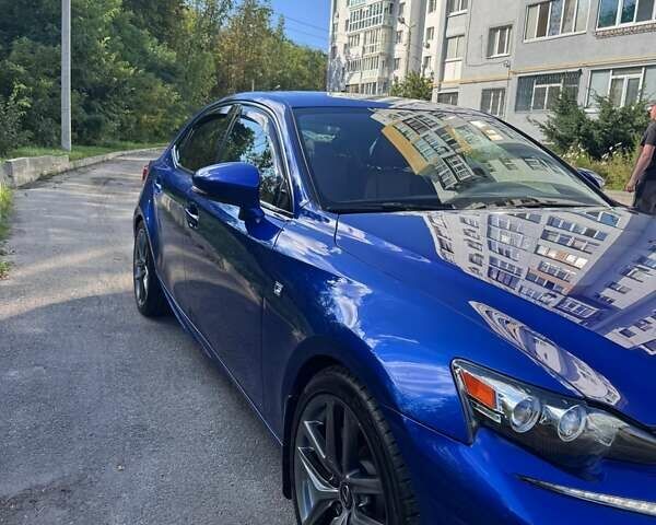 Синий Лексус ИС, объемом двигателя 3.46 л и пробегом 88 тыс. км за 21500 $, фото 2 на Automoto.ua