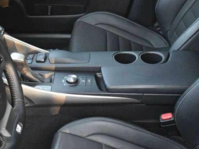 Синий Лексус ИС, объемом двигателя 3.5 л и пробегом 99 тыс. км за 11100 $, фото 11 на Automoto.ua