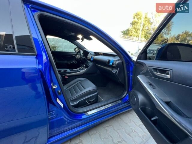 Синий Лексус ИС, объемом двигателя 2 л и пробегом 97 тыс. км за 21999 $, фото 12 на Automoto.ua