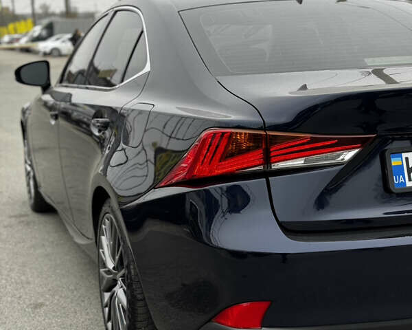 Синий Лексус ИС, объемом двигателя 2 л и пробегом 130 тыс. км за 18500 $, фото 10 на Automoto.ua