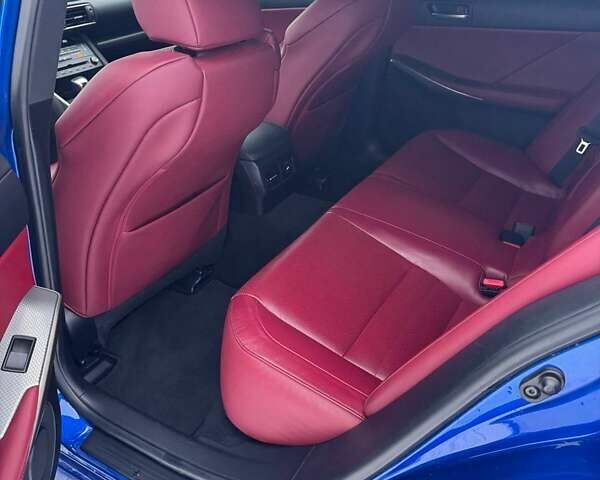 Синий Лексус ИС, объемом двигателя 2 л и пробегом 67 тыс. км за 23500 $, фото 9 на Automoto.ua
