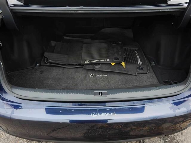 Синий Лексус ИС, объемом двигателя 3.5 л и пробегом 63 тыс. км за 10350 $, фото 14 на Automoto.ua