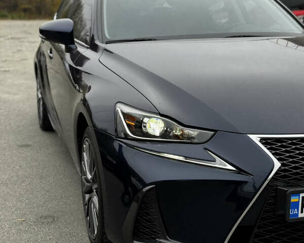 Синий Лексус ИС, объемом двигателя 2 л и пробегом 130 тыс. км за 18500 $, фото 8 на Automoto.ua