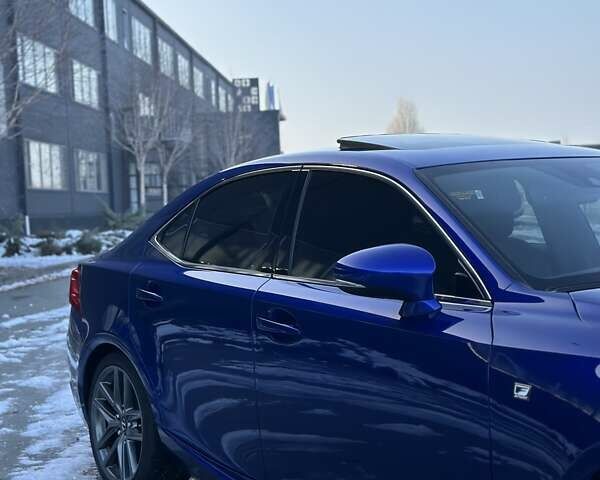 Синий Лексус ИС, объемом двигателя 2 л и пробегом 92 тыс. км за 25500 $, фото 15 на Automoto.ua