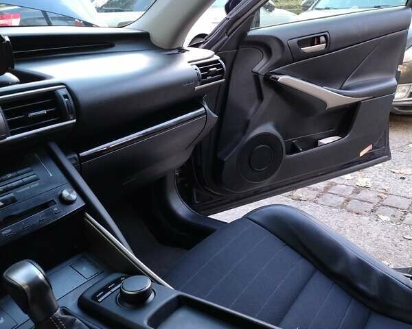 Лексус ИС 2018 в Львове на Automoto.ua Синий Лексус ИС, объемом двигателя 2.5 л и пробегом 247 тыс. км за 26878 $, фото 5 на Automoto.ua