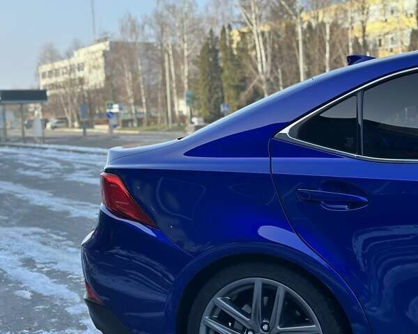 Синий Лексус ИС, объемом двигателя 2 л и пробегом 92 тыс. км за 25500 $, фото 13 на Automoto.ua