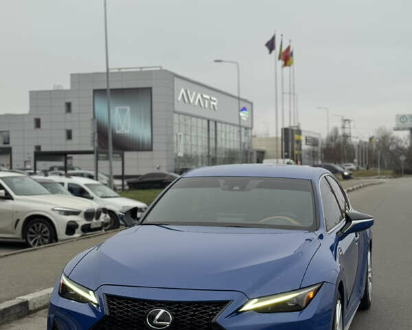 Синій Лексус ІС, об'ємом двигуна 2 л та пробігом 40 тис. км за 34500 $, фото 1 на Automoto.ua