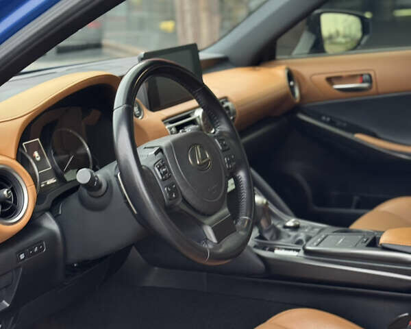 Синій Лексус ІС, об'ємом двигуна 2 л та пробігом 40 тис. км за 34500 $, фото 13 на Automoto.ua