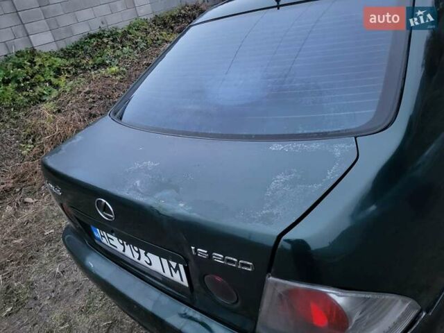 Зеленый Лексус ИС, объемом двигателя 1.99 л и пробегом 200 тыс. км за 3100 $, фото 7 на Automoto.ua