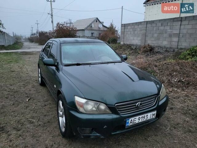 Зеленый Лексус ИС, объемом двигателя 1.99 л и пробегом 200 тыс. км за 3100 $, фото 9 на Automoto.ua