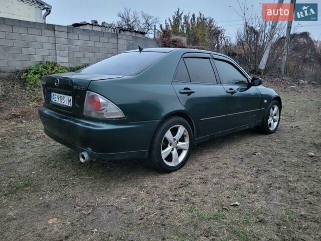 Зеленый Лексус ИС, объемом двигателя 1.99 л и пробегом 200 тыс. км за 2900 $, фото 6 на Automoto.ua