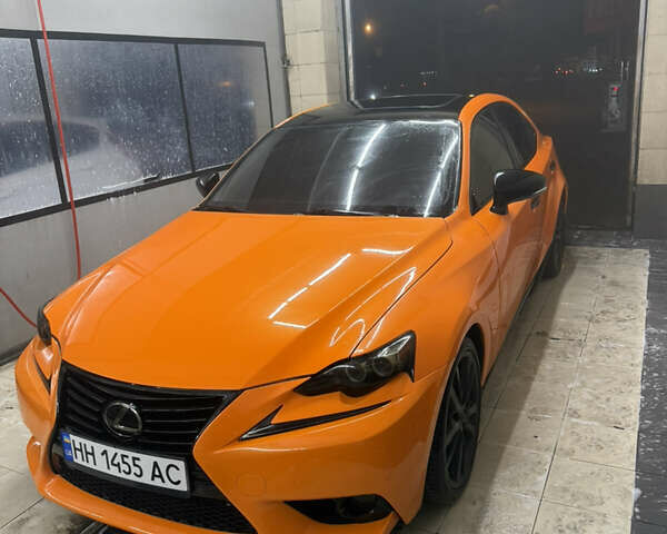 Оранжевый Лексус ИС, объемом двигателя 2.5 л и пробегом 220 тыс. км за 13500 $, фото 1 на Automoto.ua