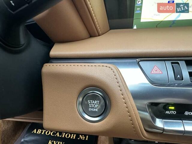 Красный Лексус ЛС, объемом двигателя 5 л и пробегом 44 тыс. км за 100000 $, фото 43 на Automoto.ua