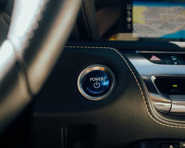 Желтый Лексус ЛС, объемом двигателя 3.46 л и пробегом 16 тыс. км за 94000 $, фото 24 на Automoto.ua