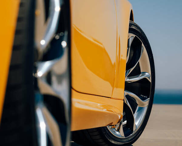 Желтый Лексус ЛС, объемом двигателя 3.46 л и пробегом 16 тыс. км за 94000 $, фото 6 на Automoto.ua