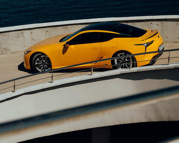 Желтый Лексус ЛС, объемом двигателя 3.46 л и пробегом 16 тыс. км за 94000 $, фото 18 на Automoto.ua