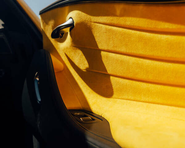 Желтый Лексус ЛС, объемом двигателя 3.46 л и пробегом 16 тыс. км за 94000 $, фото 28 на Automoto.ua