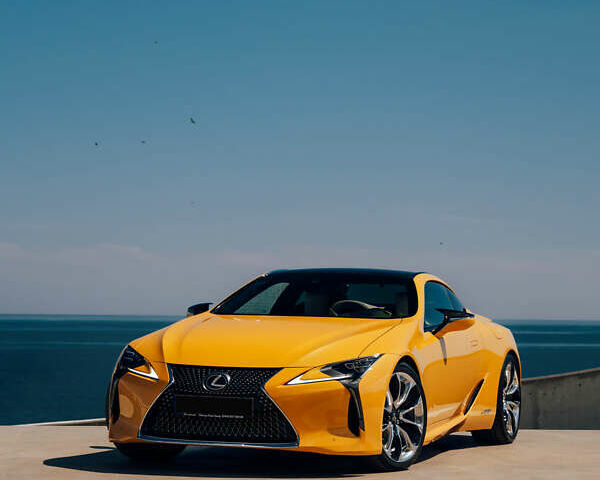 Желтый Лексус ЛС, объемом двигателя 3.46 л и пробегом 16 тыс. км за 94000 $, фото 3 на Automoto.ua