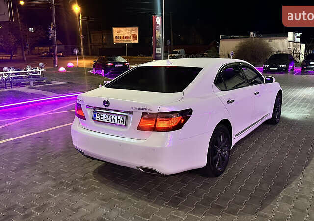 Белый Лексус ЛС, объемом двигателя 4.97 л и пробегом 326 тыс. км за 10900 $, фото 5 на Automoto.ua