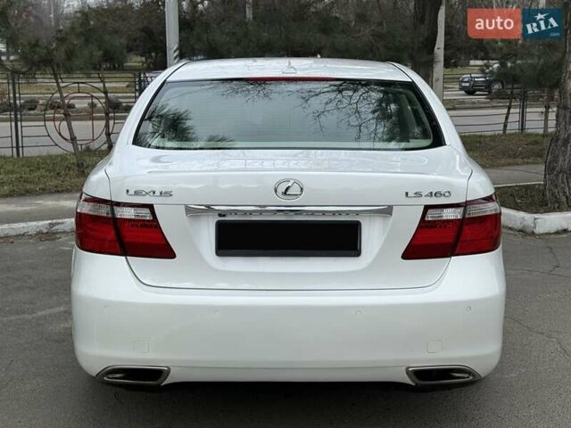 Білий Лексус ЛС, об'ємом двигуна 4.61 л та пробігом 160 тис. км за 11300 $, фото 5 на Automoto.ua