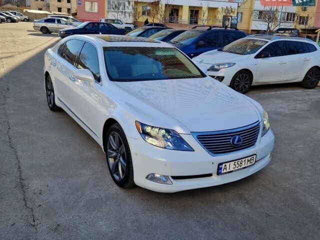 Білий Лексус ЛС, об'ємом двигуна 5 л та пробігом 190 тис. км за 10800 $, фото 3 на Automoto.ua