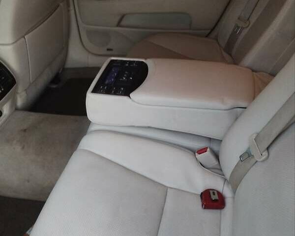 Белый Лексус ЛС, объемом двигателя 5 л и пробегом 219 тыс. км за 14500 $, фото 3 на Automoto.ua