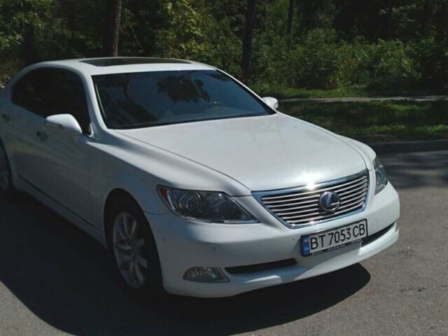 Белый Лексус ЛС, объемом двигателя 4.61 л и пробегом 115 тыс. км за 13500 $, фото 12 на Automoto.ua