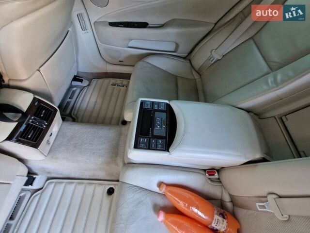 Білий Лексус ЛС, об'ємом двигуна 5 л та пробігом 190 тис. км за 10800 $, фото 21 на Automoto.ua