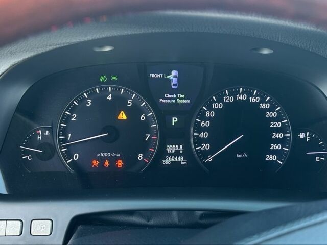 Белый Лексус ЛС, объемом двигателя 4.6 л и пробегом 3 тыс. км за 9700 $, фото 3 на Automoto.ua