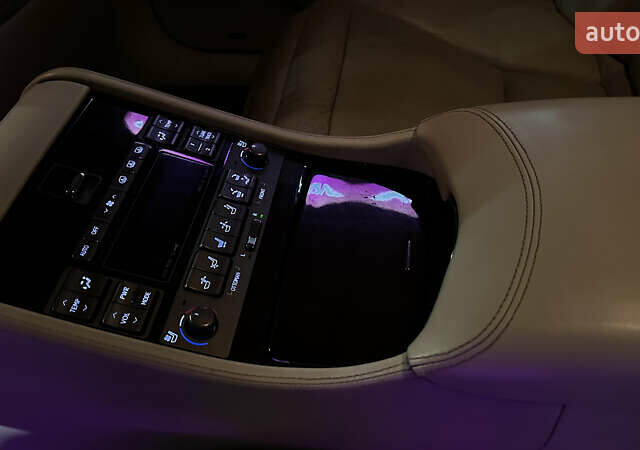 Белый Лексус ЛС, объемом двигателя 4.97 л и пробегом 326 тыс. км за 10900 $, фото 37 на Automoto.ua