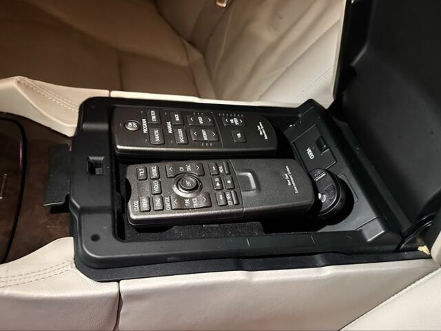 Білий Лексус ЛС, об'ємом двигуна 5 л та пробігом 330 тис. км за 11400 $, фото 11 на Automoto.ua