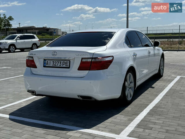 Білий Лексус ЛС, об'ємом двигуна 4.61 л та пробігом 212 тис. км за 11500 $, фото 8 на Automoto.ua