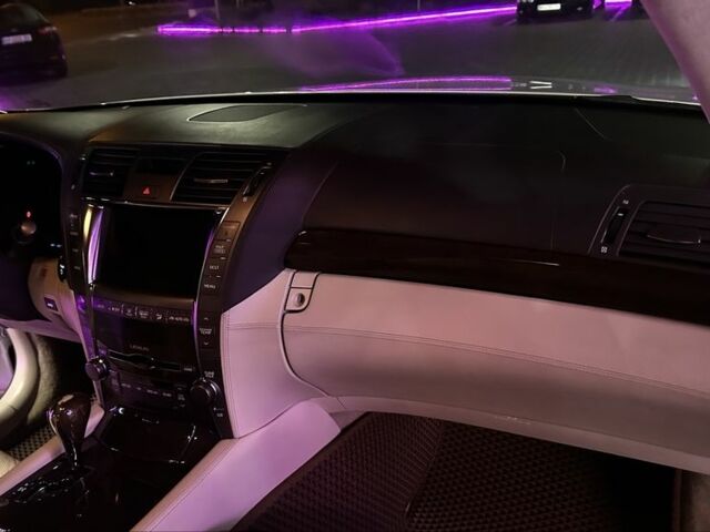 Білий Лексус ЛС, об'ємом двигуна 5 л та пробігом 330 тис. км за 11400 $, фото 17 на Automoto.ua