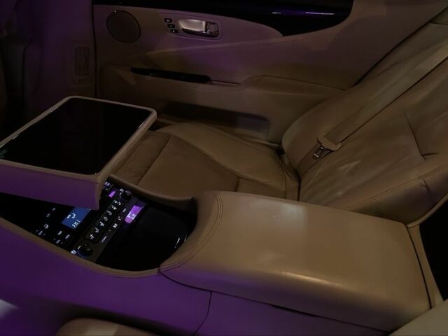 Білий Лексус ЛС, об'ємом двигуна 5 л та пробігом 330 тис. км за 11400 $, фото 15 на Automoto.ua