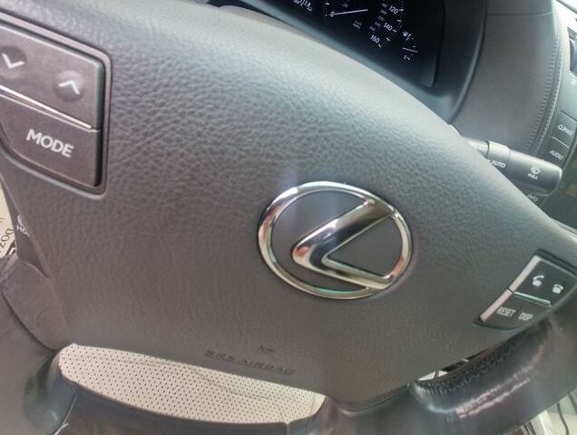 Белый Лексус ЛС, объемом двигателя 5 л и пробегом 190 тыс. км за 11500 $, фото 6 на Automoto.ua