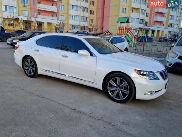 Білий Лексус ЛС, об'ємом двигуна 5 л та пробігом 190 тис. км за 10800 $, фото 4 на Automoto.ua