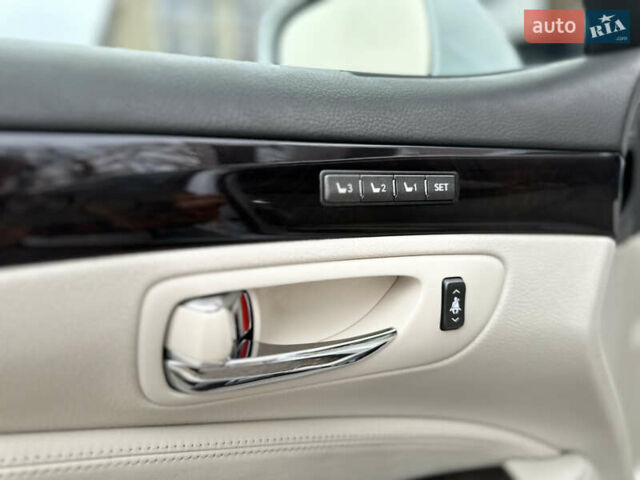 Белый Лексус ЛС, объемом двигателя 4.61 л и пробегом 167 тыс. км за 9999 $, фото 38 на Automoto.ua