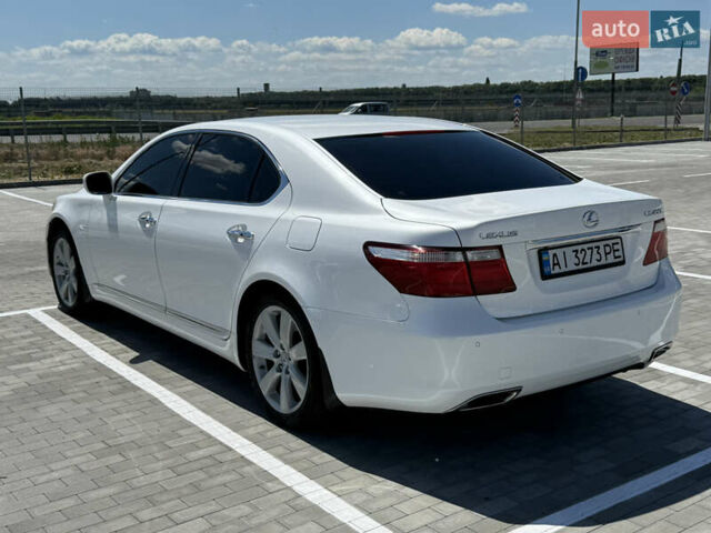 Білий Лексус ЛС, об'ємом двигуна 4.61 л та пробігом 212 тис. км за 11500 $, фото 9 на Automoto.ua
