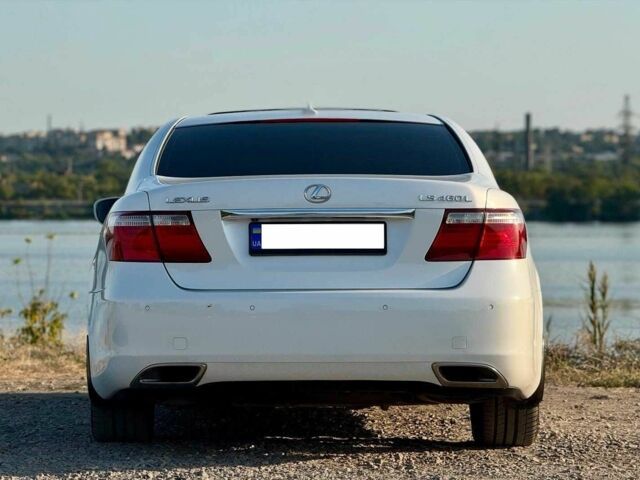 Білий Лексус ЛС, об'ємом двигуна 4.6 л та пробігом 250 тис. км за 13999 $, фото 7 на Automoto.ua