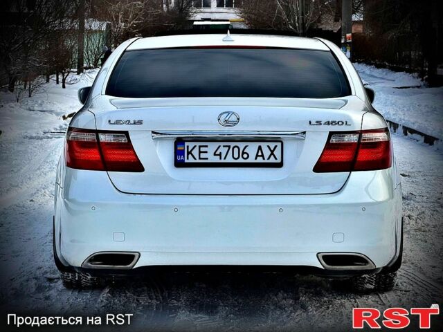 Білий Лексус ЛС, об'ємом двигуна 4.6 л та пробігом 18000 тис. км за 14500 $, фото 4 на Automoto.ua