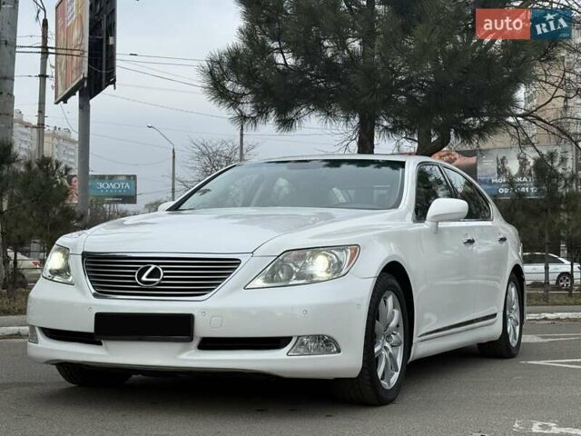 Білий Лексус ЛС, об'ємом двигуна 4.61 л та пробігом 160 тис. км за 11300 $, фото 2 на Automoto.ua